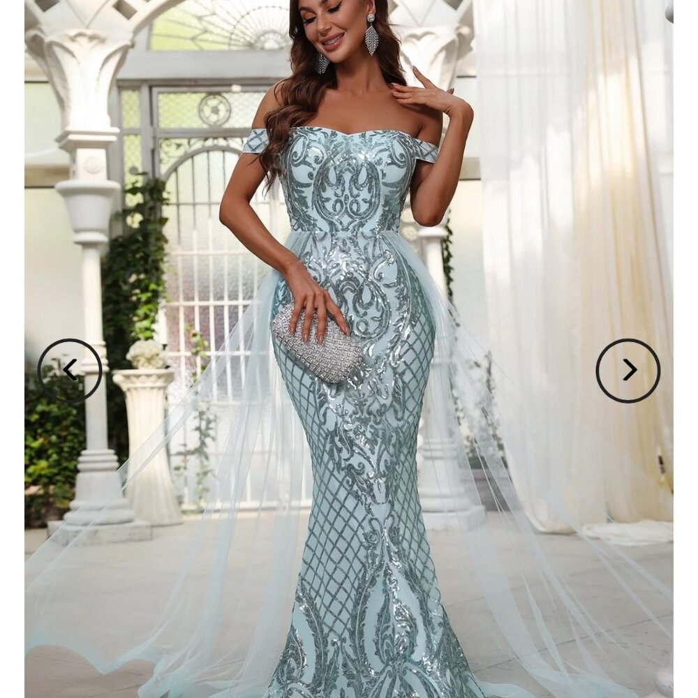 PROM/PARTY DRESS. NEW WITH TAGS. XSMALL. AQUA SEQUINS WITH LACE. (3274)